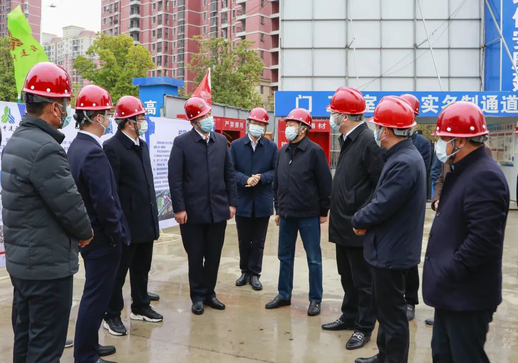 海安市常務(wù)副市長嚴(yán)長江率隊(duì)考察公司高新區(qū)實(shí)驗(yàn)小學(xué)項(xiàng)目